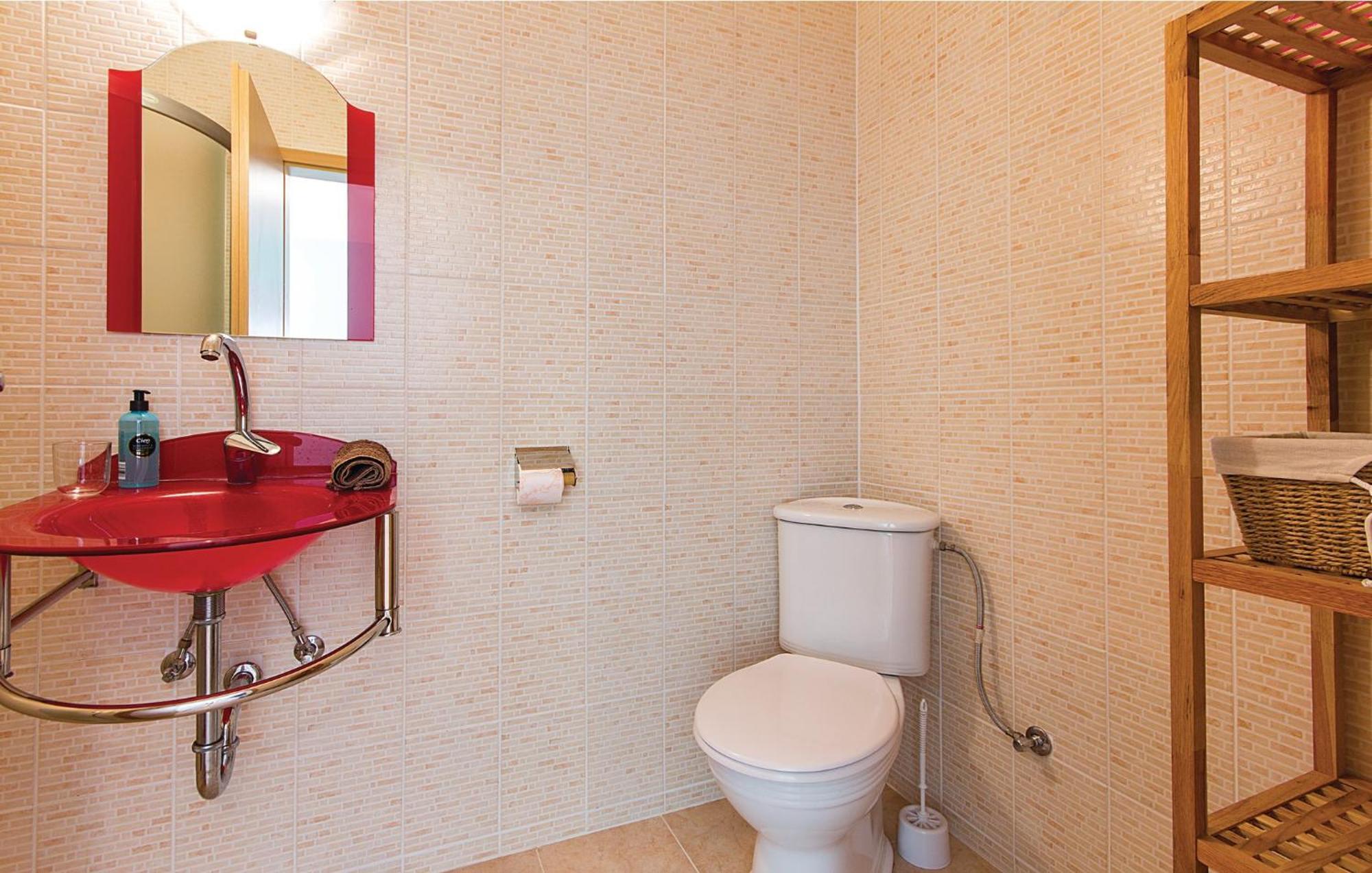 7 Bedroom Stunning Home In Ližnjan Esterno foto